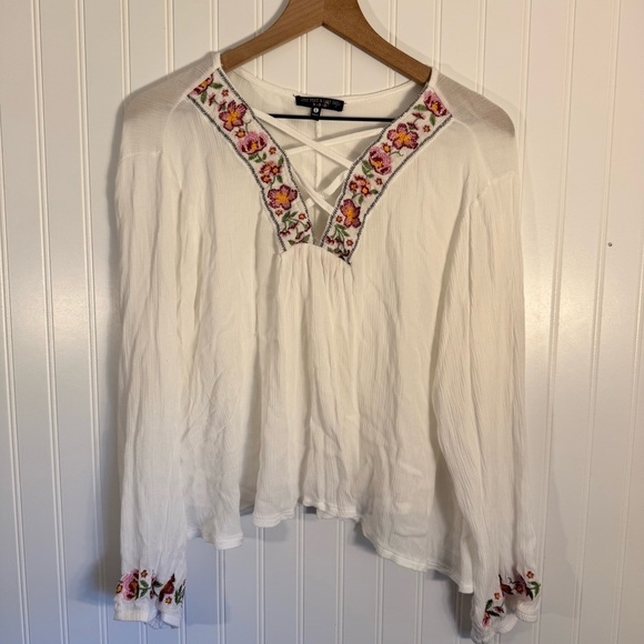 Love Peace Lazy Days Tops - Love Peace Lazy Days Women’s White Long Sleeve Sheer Embroidered Blouse Size L